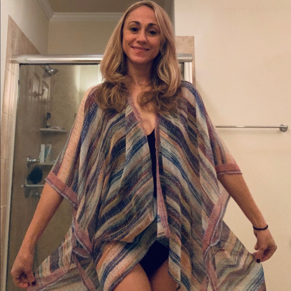 NWT BCBG beautiful and fun swim coverup - Picture 2 of 3